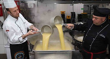 Afet tırı İstanbulluların yanında