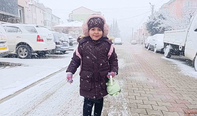 Afyonkarahisar nisan ayında kış mevsimini yaşadı