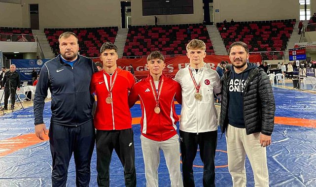 Afyonkarahisar TOHM Güreşçileri Türkiye Şampiyonası'ndan 3 Madalya ile döndü