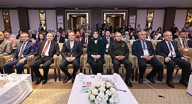 Afyonkarahisar'da 8. Tıbbi ve Aromatik Bitkiler Çalıştayı devam ediyor