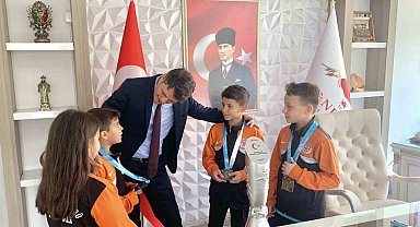 Afyonkarahisarlı minik karateciler derece elde etti