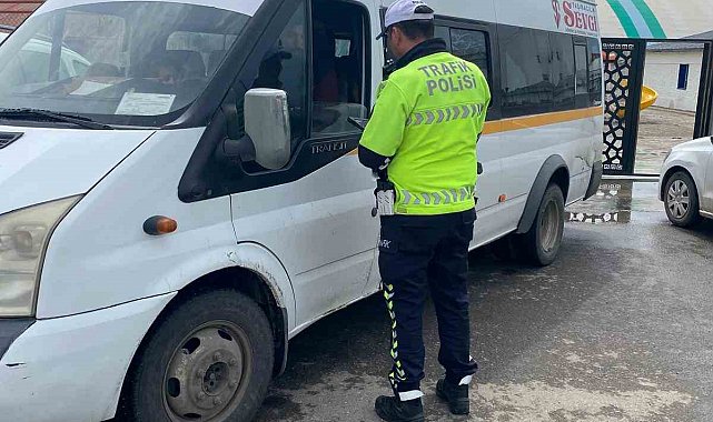 Ağrı'da öğrenci servislerine güvenlik denetimi: 114 araç kontrol edildi