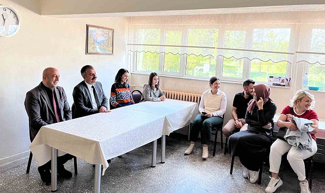 Aile ve Sosyal Hizmetler İl Müdürü Bayrak personel ile bayramlaştı