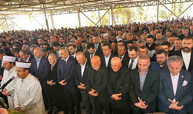 Ak Parti Antalya Milletvekili Mevlüt Çavuşoğlu'nun babası toprağa verildi