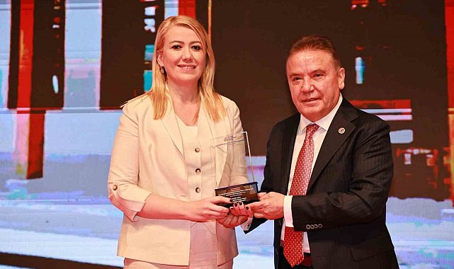 Akdeniz Belediyeler Birliği'nden Merkezefendi'ye iki ödül