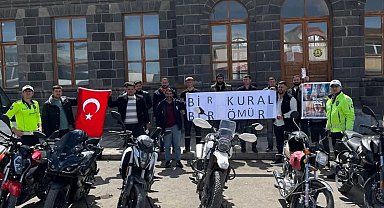 Akyaka'da motosiklet sürücüleri "Bir Kural Bir Ömür" Projesi ile bilgilendirildi