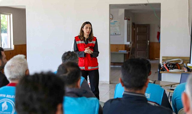 Alanya Belediyesi personeline kurum içi eğitim