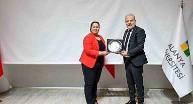 Alanya Üniversitesi'nde "Doğanın İzinde" zirvesi