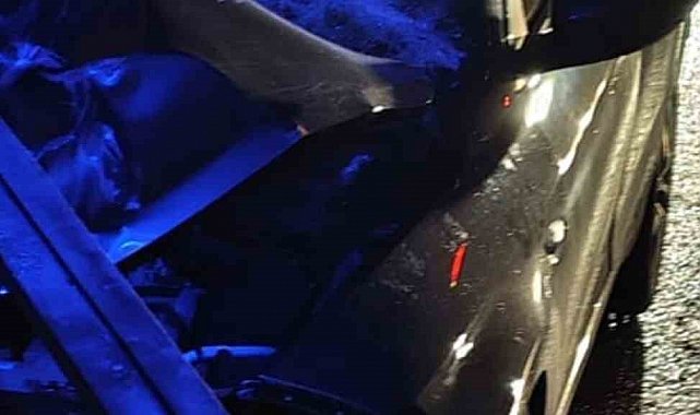 Alanya'da tır ile otomobil çarpıştı: 1 ölü, 2 yaralı