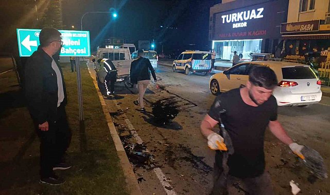 Alkollü sürücü kırmızı ışıkta bekleyen araçlara çarptı: 2 yaralı