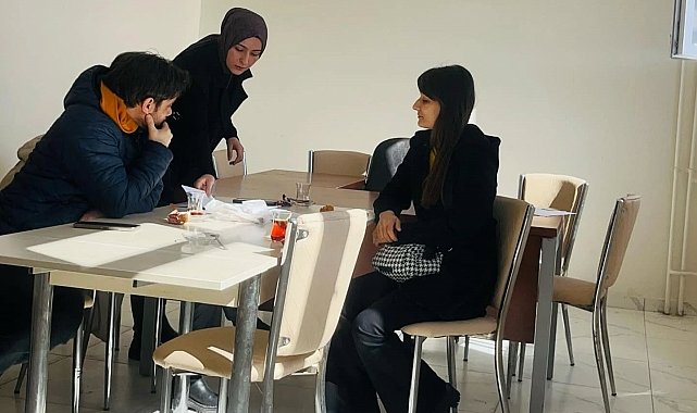 Altıntaş'ta ortaokul öğrencilerinin kariyer yolculuğu başladı
