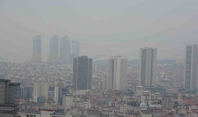 Anadolu Yakası'nın alçak kesimlerinde kirli hava etkili oldu