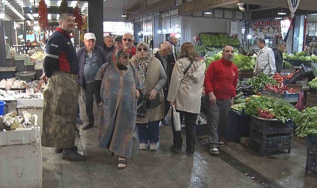 Ankara'da, boykot çağrısından istenilen karşılık gelmedi: AVM ve dükkanlarda yoğunluk devam etti