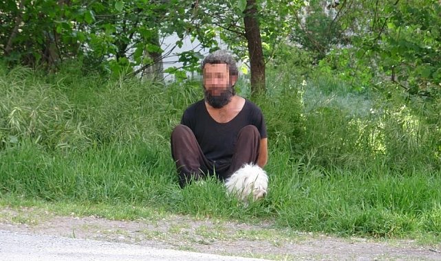 Annesinin cesediyle 2 hafta yaşadı, tutuklandı