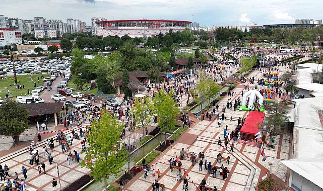 Antalya Büyükşehir Belediyesi'nden 23 Nisan'a özel program