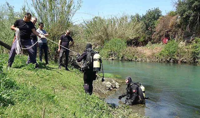 Antalya'da 15 gündür haber alınamayan adam için dalgıçlar Düden Şelalesi'ne daldı