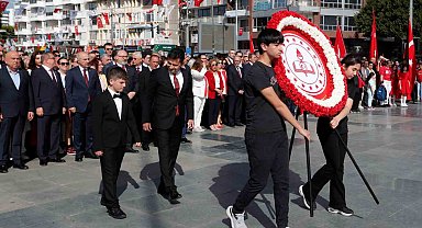Antalya'da 23 Nisan Ulusal Egemenlik ve Çocuk Bayramı kutlamaları