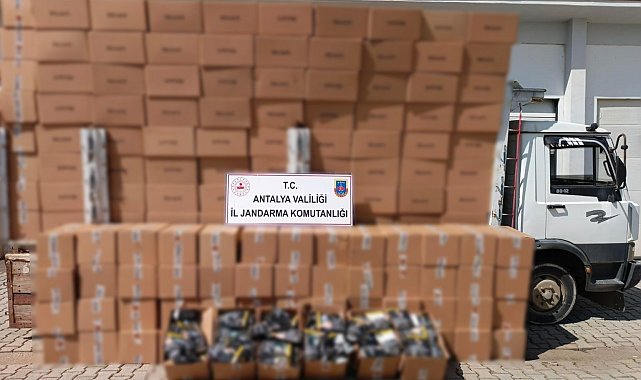 Antalya'da 4 ton kaçak tütün ele geçirildi