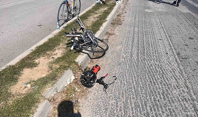 Antalya'da aracın çarptığı bisiklet sürücüsü hayatını kaybetti