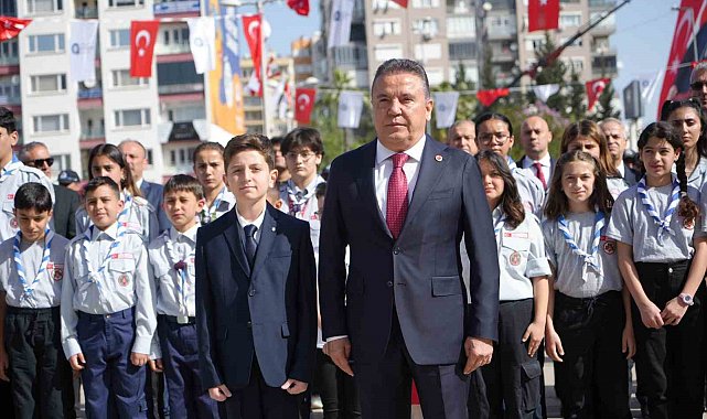 Antalya'nın çocuk başkanından dünya çocuklarına barış çağrısı