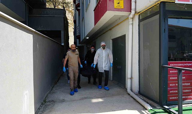 Apartmanı saran kokunun ardından vahşet çıktı