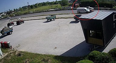 Araçtan koparak üzerine doğru gelen tekeri son anda fark etti, ölümden döndü