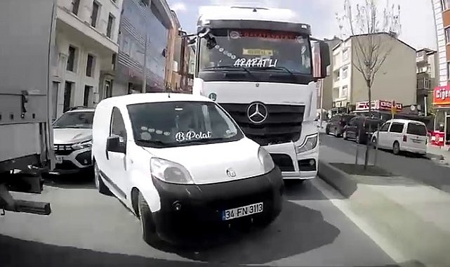 Arnavutköy'de ilginç kaza kamerada