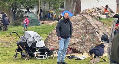 Arnavutköy'de vatandaşlar parka çadır kurdu