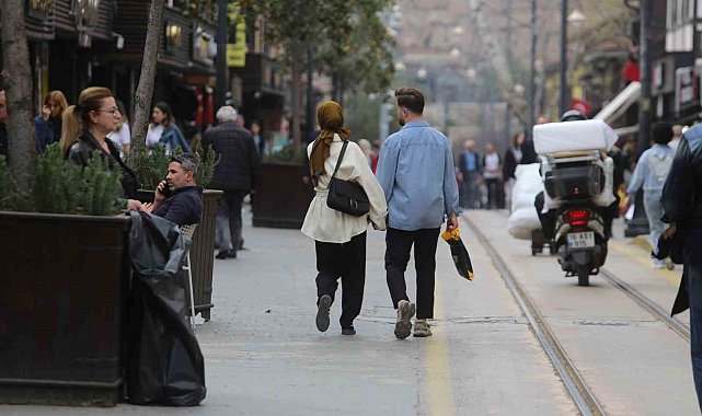 Artık düğünde takılan takılar avukatın