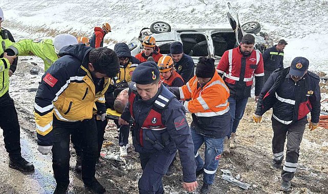 Aşırı hız kazaya neden oldu, 3 kişi yaralandı