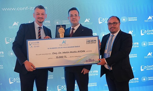 AUS Türkiye'den OMÜ'ye 'Yılın En İyi Yayını' ödülü