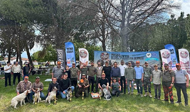 Av köpekleri Salihli'de yarıştı