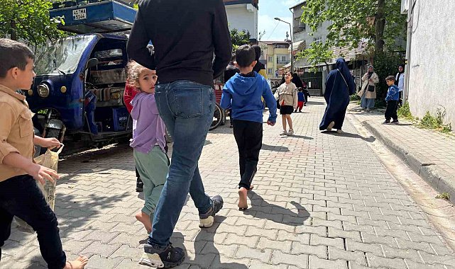 Ayakkabısız kaçtılar