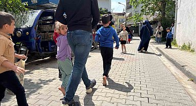 Ayakkabısız kaçtılar