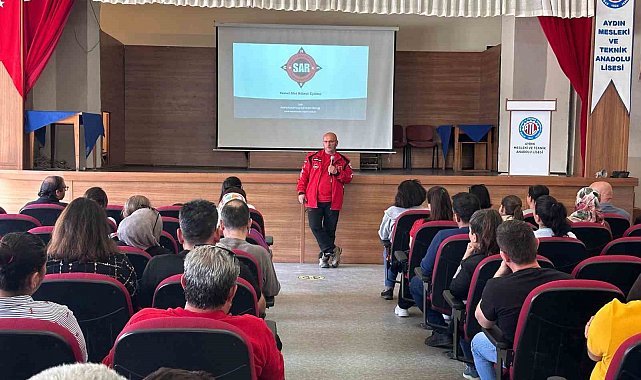 Aydın Mesleki ve Teknik Anadolu Lisesi'nde velilere Afet Bilinci Konferansı