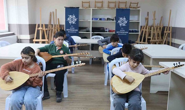 Aydınlı çocuklar, Türk halk müziğinin eşsiz notalarını öğreniyor