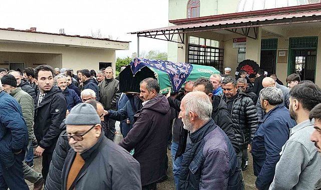 Ayrı yaşadığı eşi tarafından öldürülen kadın defnedildi