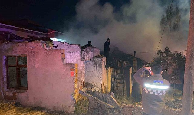 Ayvacık'ta ev yangını