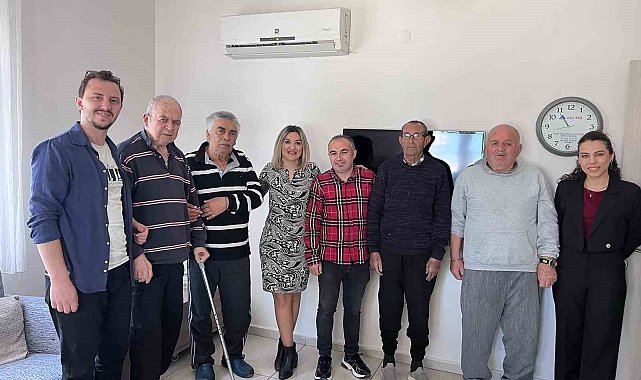 Ayvalık Kütüphanesinde özel öğrencilerden anlamlı sergi