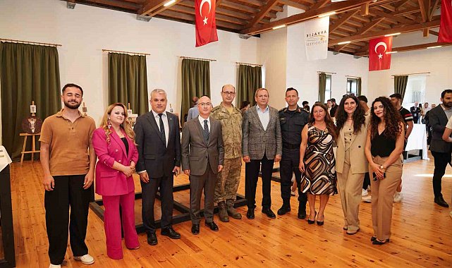 Ayvalık'ın hasat zamanını sergilediler