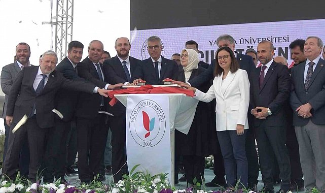 Bakan Memişoğlu: "Bir senede insanlarımıza 1 milyar kez dokunan bir sağlık hizmeti sunuyoruz"