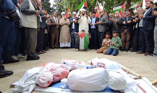 Balıklıgöl'de Gazze için dört dilde dua