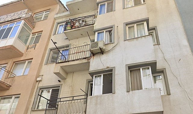 Bandırma'da 4. kattan düşen şahıs hayatını kaybetti