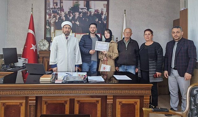 Bandırma'da Rus Vatandaşı Erina, müslüman oldu