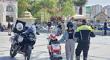Bandırma'da trafiğe kapalı alanlarda motosiklet sorunu büyüyor