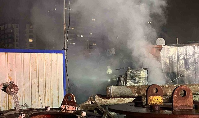 Başakşehir'de tamir atölyesinde yangın