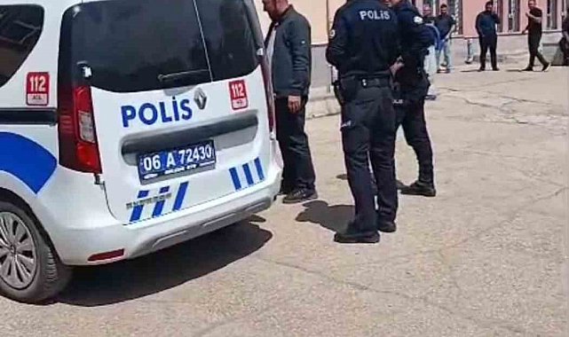 Başkalarına ait kimlikle sürücü belgesi sınavına giren 12 şüpheliye gözaltı