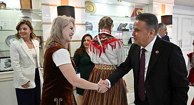 Başkan Böcek: "Dünya çocuklarını Antalya'da buluşturmaya devam edeceğiz"