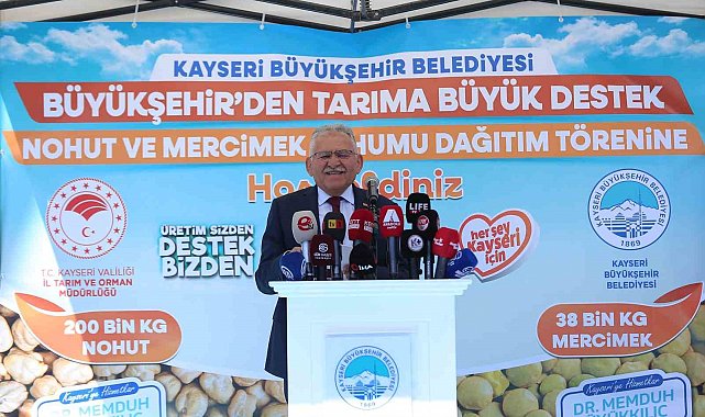 Başkan Büyükkılıç'tan üreticiye 11,5 milyon TL'lik 238 ton tohum desteği