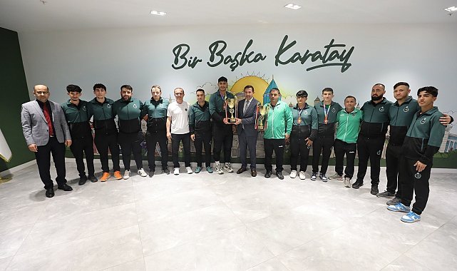 Başkan Hasan Kılca şampiyon sporcuları ağırladı